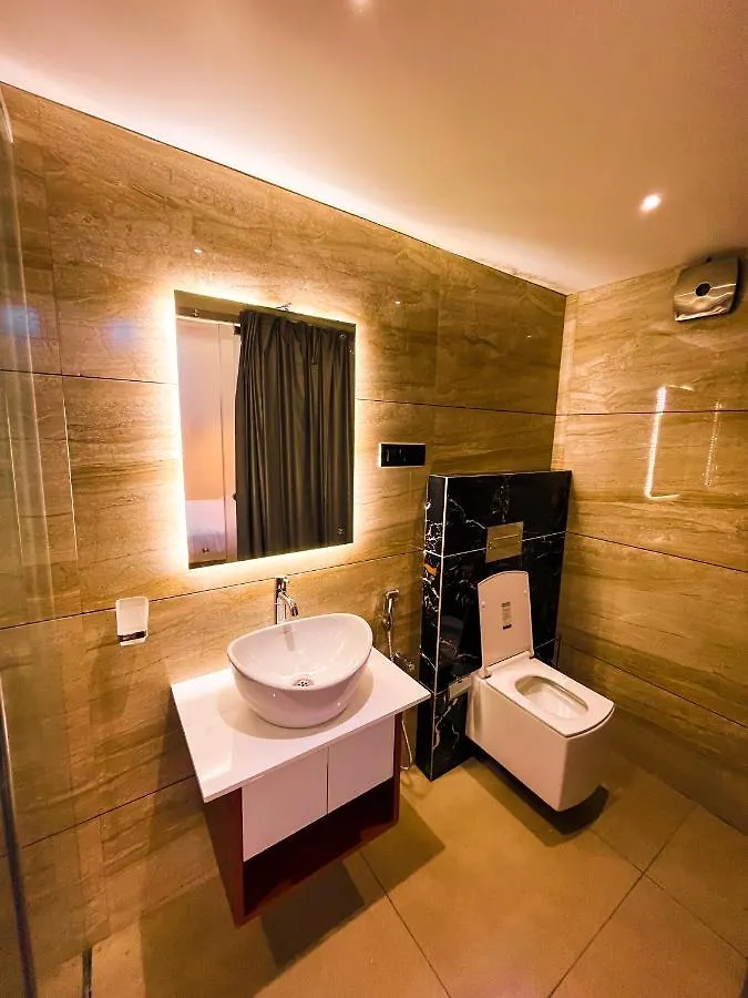 Bbc Luxury Apartments Perintalmanna India