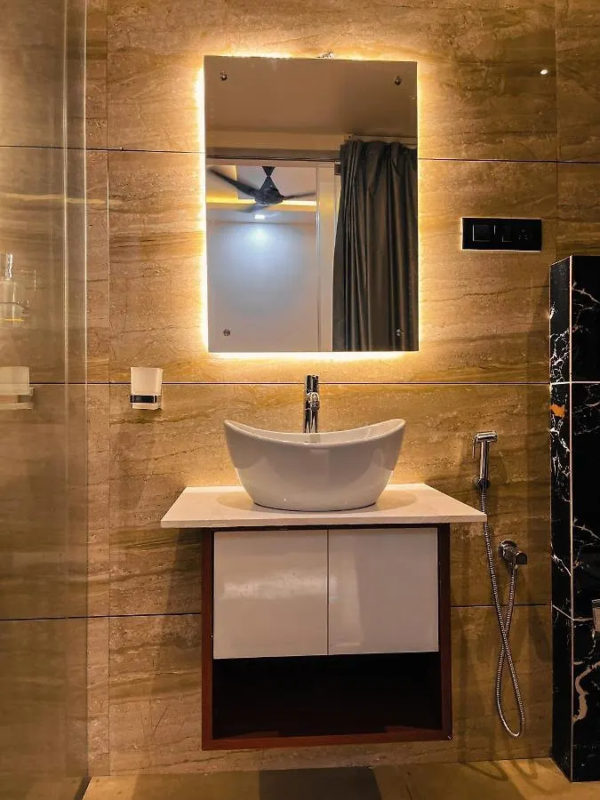 Bbc Luxury Apartments Perintalmanna India