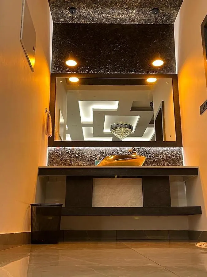 Bbc Luxury Apartments Perintalmanna